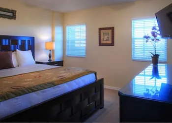 Ocean Pointe Suites at Key Largo hotel thumbnail 4