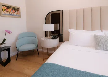 Avalon Hotel hotel thumbnail 7