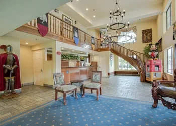 Castle Inn and Suites hotel thumbnail 2