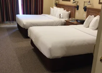 Senator Inn & Spa hotel thumbnail 7