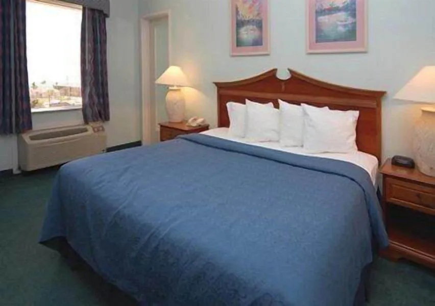 Cocoa Beach Suites hotel detail image 6