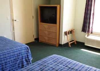 Cocoa Beach Suites hotel thumbnail 7