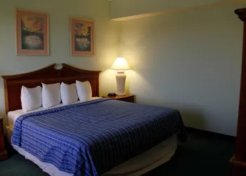Cocoa Beach Suites hotel thumbnail 8