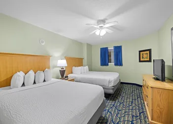 Paradise Resort hotel thumbnail 8
