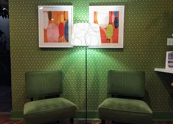 Oasis Inn hotel thumbnail 4
