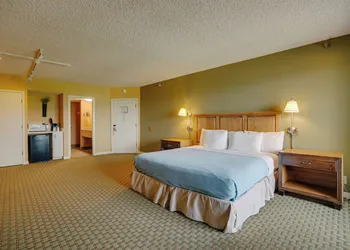 Lodge at Angel Fire Resort hotel thumbnail 8