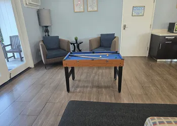 Marina Village Inn hotel thumbnail 5
