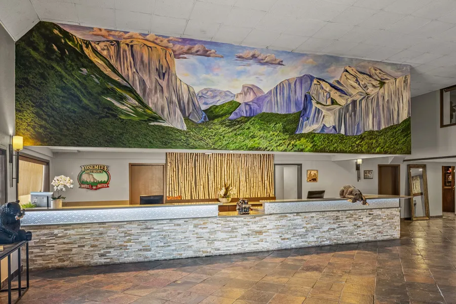 Yosemite Southgate Hotel & Suites hotel detail image 2
