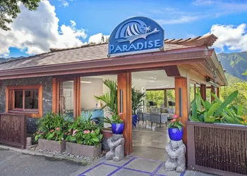 Paradise Bay Resort hotel thumbnail 2