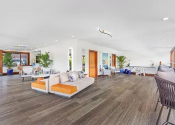 Paradise Bay Resort hotel thumbnail 4