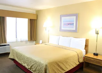 Highland Country Inn hotel thumbnail 5
