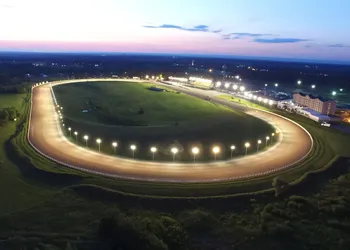 Vernon Downs Casino and Hotel hotel thumbnail 7