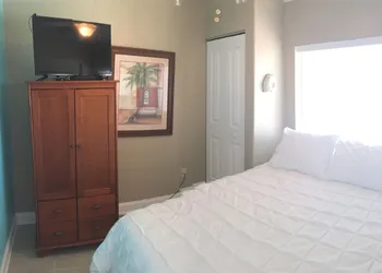 Blue Waters Treasure Island hotel thumbnail 3