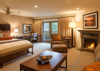 Knob Hill Inn hotel thumbnail 6