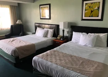 Quality Inn & Suites Auburn I-95 hotel thumbnail 5