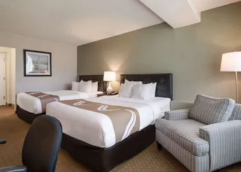 Quality Inn & Suites Auburn I-95 hotel thumbnail 6