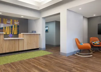Spark by Hilton Toronto Airport hotel thumbnail 6