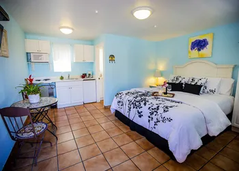 Leucadia Beach Inn hotel thumbnail 6