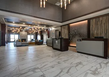 DoubleTree by Hilton Denver International Airport hotel thumbnail 2