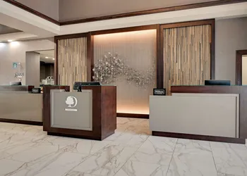 DoubleTree by Hilton Denver International Airport hotel thumbnail 4
