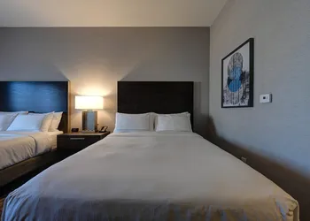 DoubleTree by Hilton Denver International Airport hotel thumbnail 7