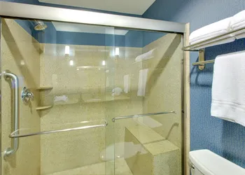 Holiday Inn Houston East - Channelview by IHG hotel thumbnail 4