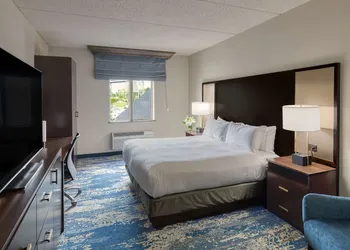 DoubleTree by Hilton Hotel Port Huron hotel thumbnail 4