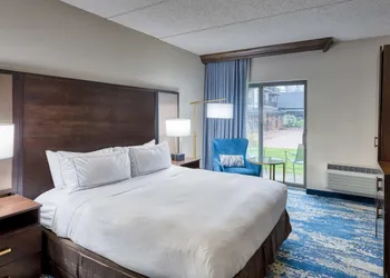DoubleTree by Hilton Hotel Port Huron hotel thumbnail 7