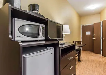 Quality Inn hotel thumbnail 7