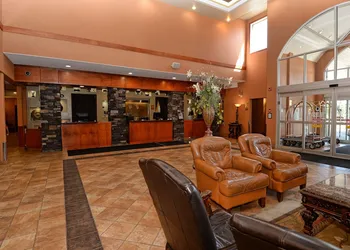 Quality Inn & Suites hotel thumbnail 4