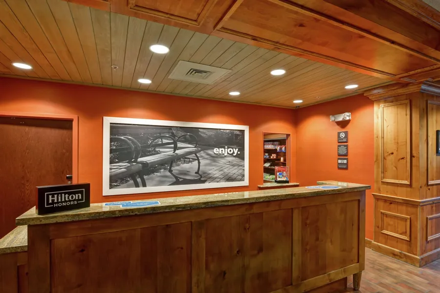 Hampton Inn and Suites New Hartford/Utica hotel detail image 6