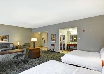 Hampton Inn and Suites New Hartford/Utica hotel thumbnail 8