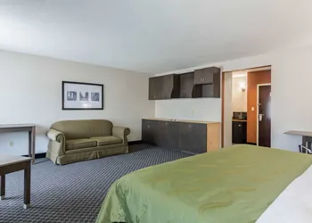 Quality Inn Warsaw near Rappahannock River hotel thumbnail 7