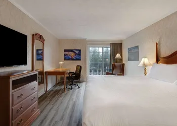 Days Inn by Wyndham Edmundston hotel thumbnail 6