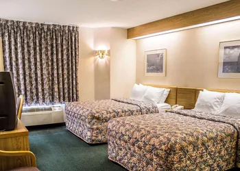 Rodeway Inn Abbotsford hotel thumbnail 6