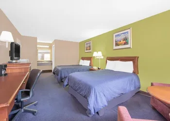 Hotel Express hotel thumbnail 2