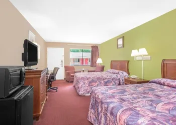 Hotel Express hotel thumbnail 4