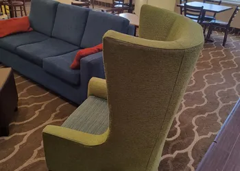 Comfort Inn & Suites Dayville - Killingly Industrial Park hotel thumbnail 3