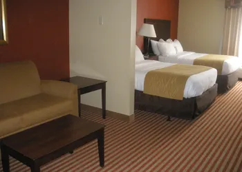 Comfort Inn & Suites Dayville - Killingly Industrial Park hotel thumbnail 4
