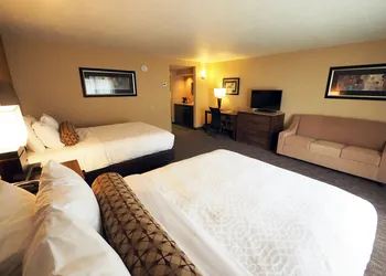 Evergreen Resort hotel thumbnail 5