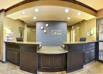 Holiday Inn Express Hotel & Suites Clovis by IHG hotel thumbnail 2