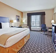 Holiday Inn Express Hotel & Suites Clovis by IHG hotel detail image 7
