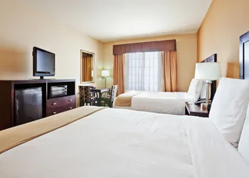 Holiday Inn Express Hotel & Suites Clovis by IHG hotel thumbnail 8