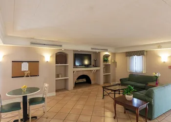 Motel 6 Knoxville, TN hotel thumbnail 7