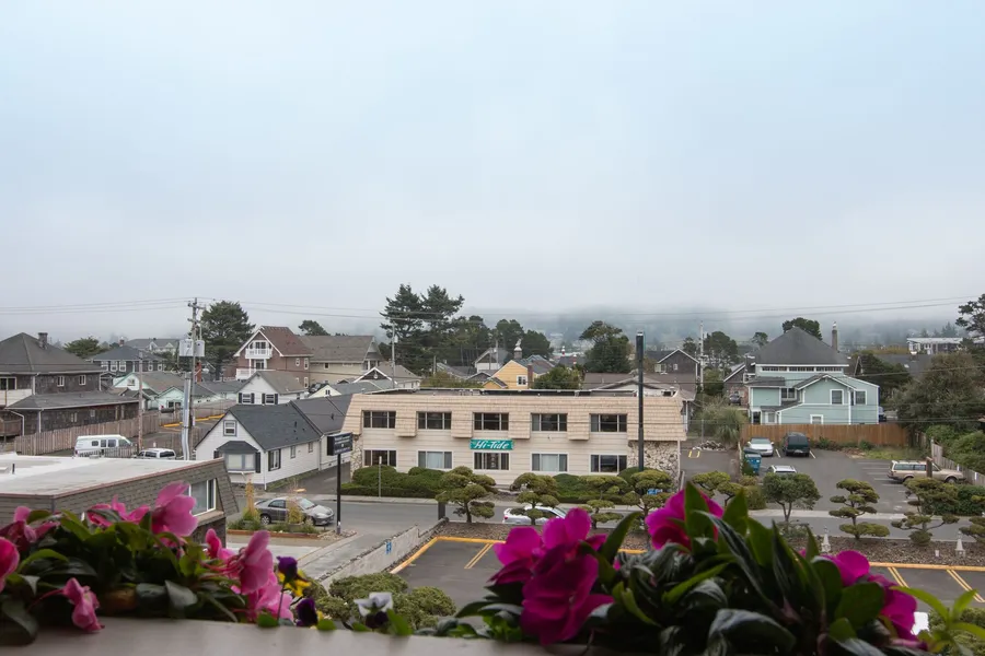 Hi-Tide Oceanfront Inn hotel detail image 6