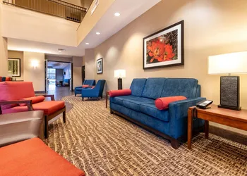 Comfort Suites Goodyear - West Phoenix hotel thumbnail 2
