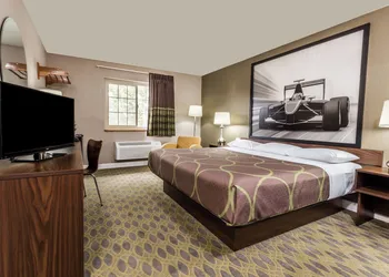Deluxe Inn Willows hotel thumbnail 5