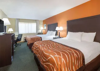 Baymont by Wyndham Midland hotel thumbnail 6