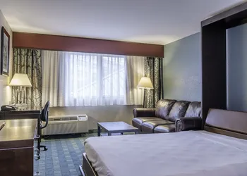 Causeway Bay Hotel hotel thumbnail 6