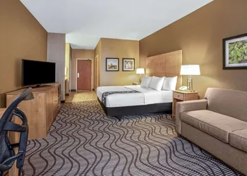 La Quinta Inn & Suites by Wyndham Coeur d`Alene hotel thumbnail 4